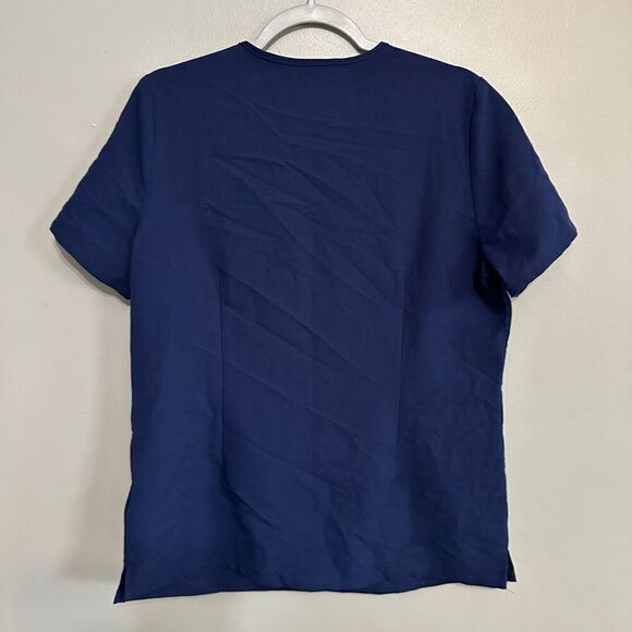 Figs Casma navy blue 3 pocket scrub top size medium - Picture 2 of 5
